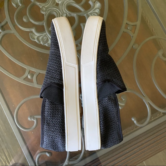 VINCE SLIP ON WOVEN PRESTON SNEAKERS SIZE 8/5 - Picture 3 of 7